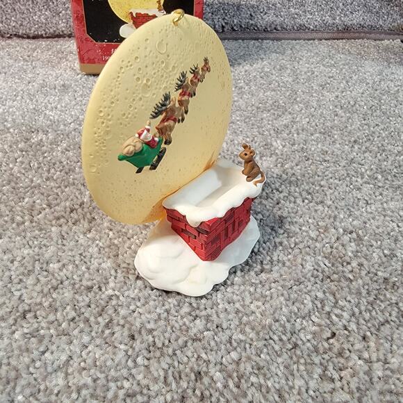 Hallmark 1997 Collectors Ornament Mouse Reindeer Happy Christmas to All - Picture 3 of 6